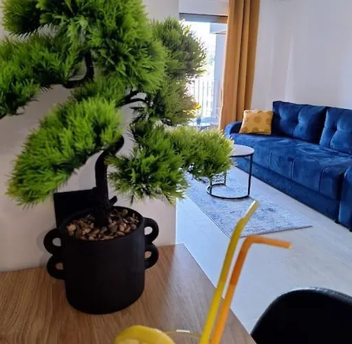 Blue Sky Apartment - Free Garage